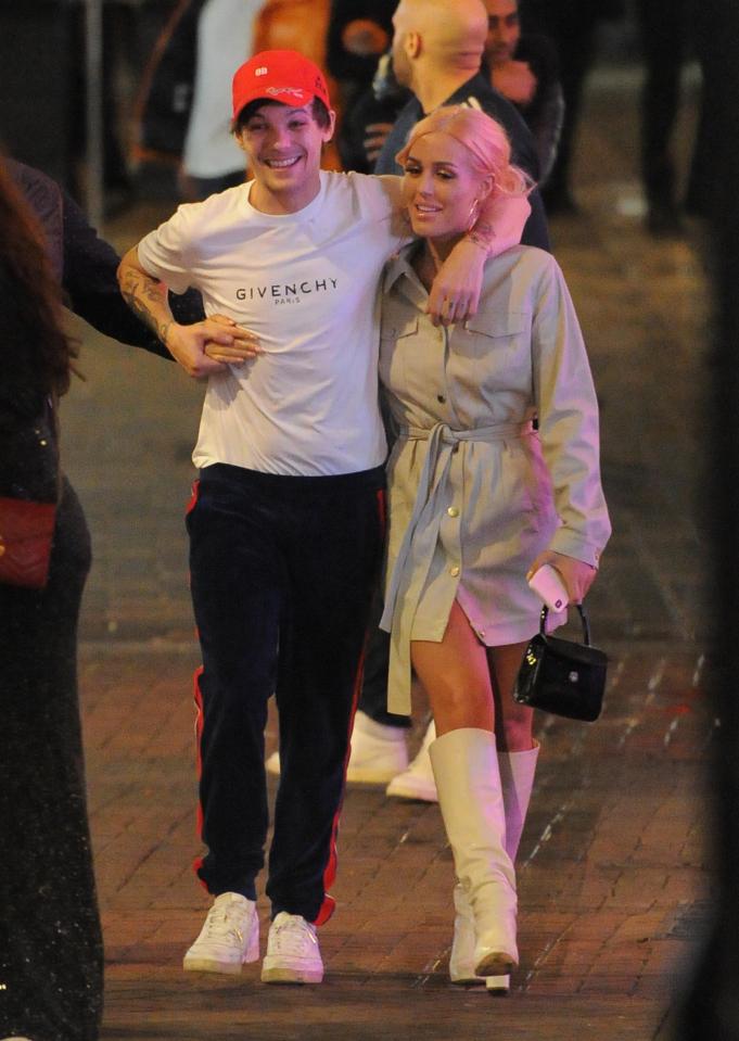  Louis Tomlinson on a night out with his sister in London