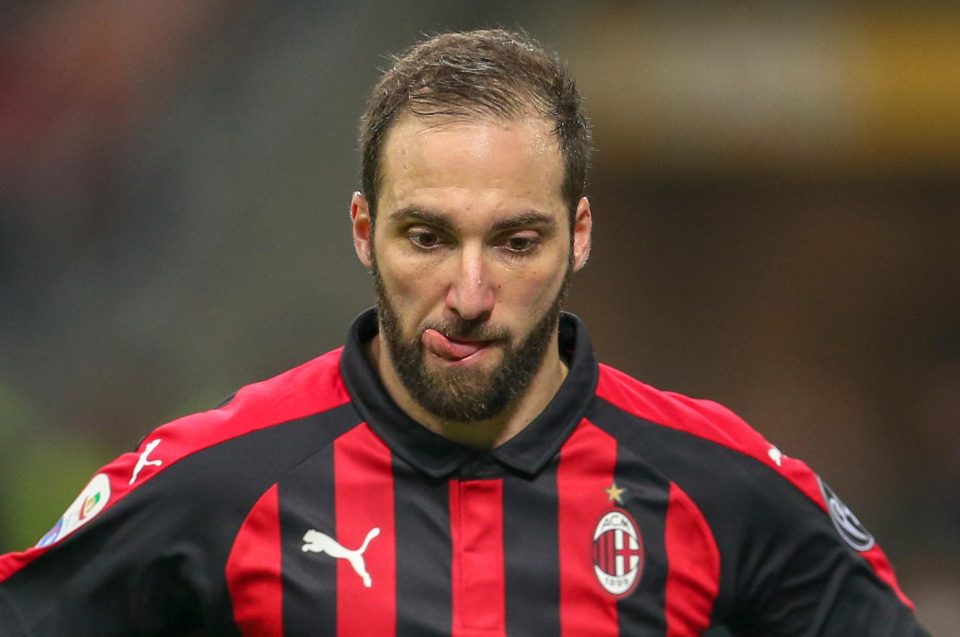  Higuain could be on his way to Chelsea in January