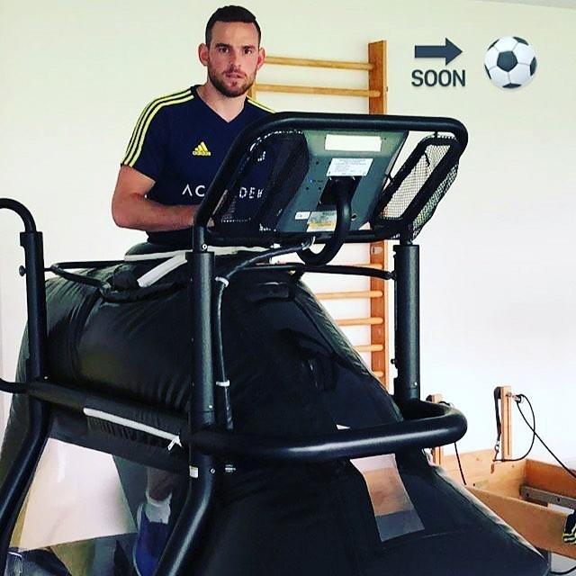  Tottenham striker Vincent Janssen is strapped up in the machine