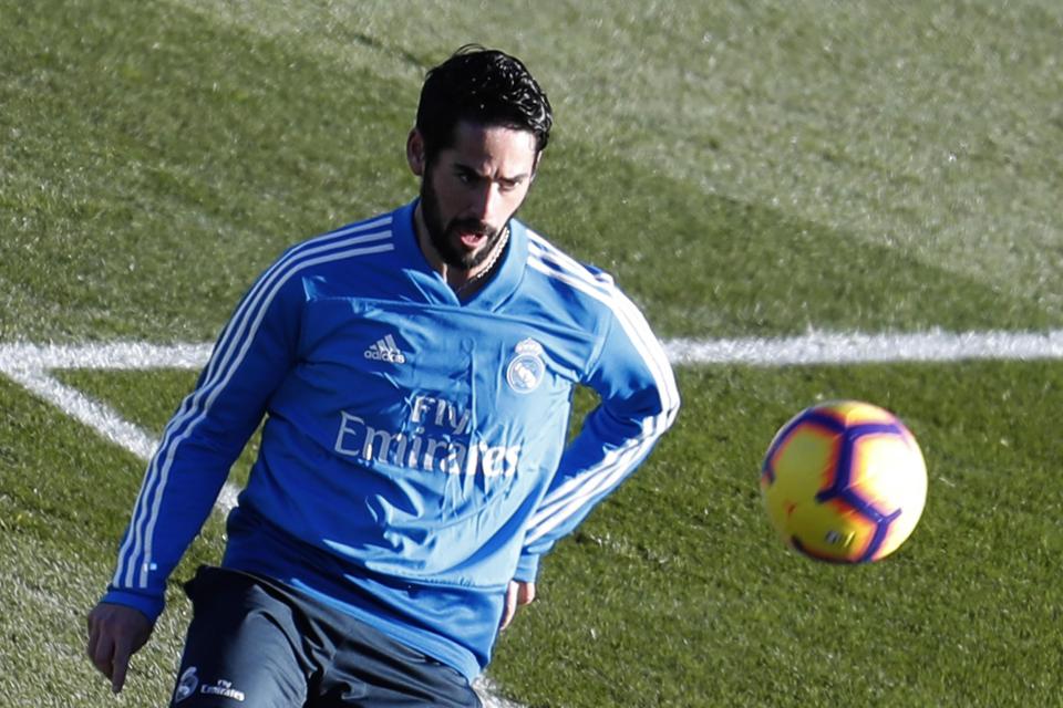  Chelsea want the Spanish international but Isco says he is not leaving in January