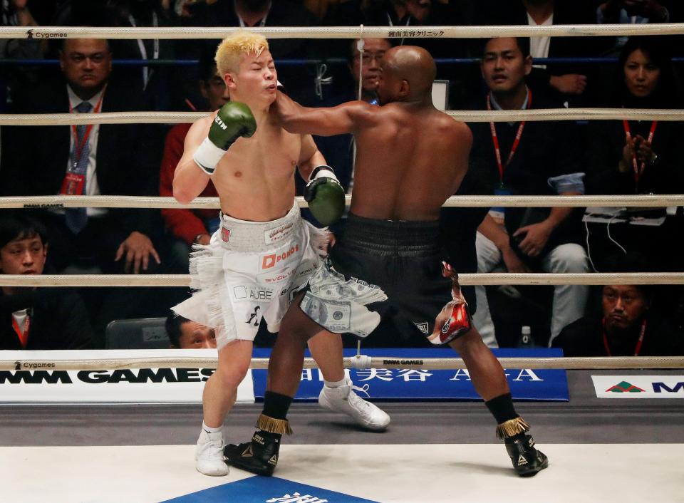 Floyd Mayweather disposed of Tenshin Nasukawa without breaking sweat in Saitama