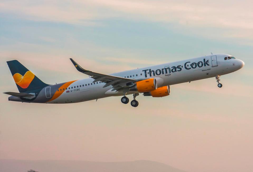  Thomas Cook are hiring hundreds of cabin crew