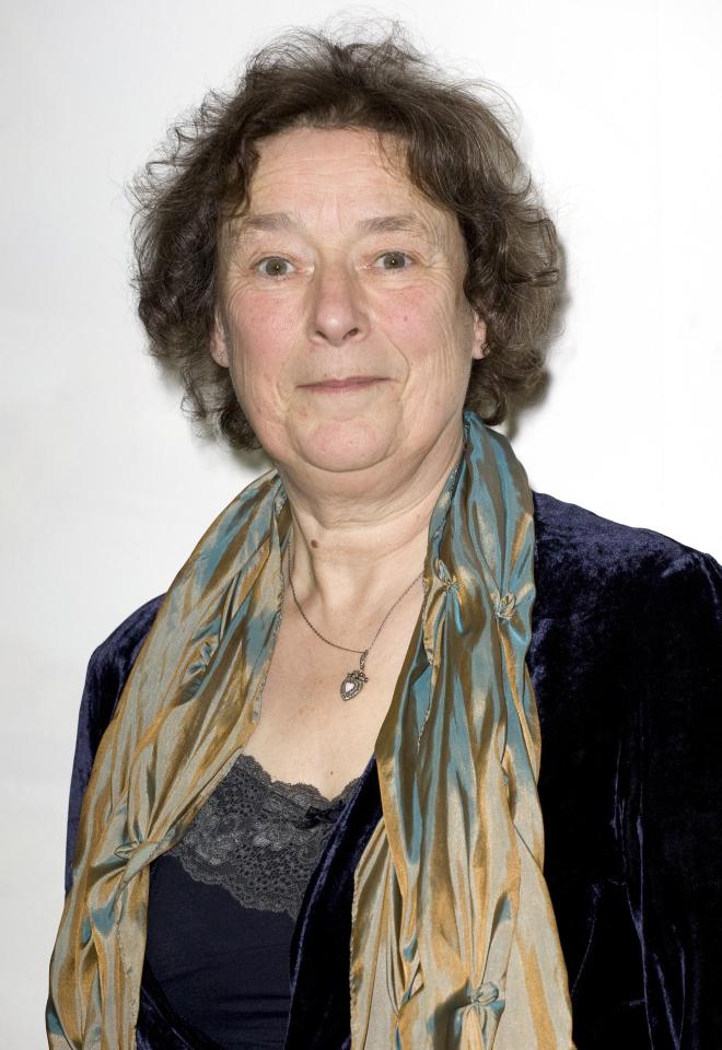  Linda Bassett is a 68-year-old English actress from Kent