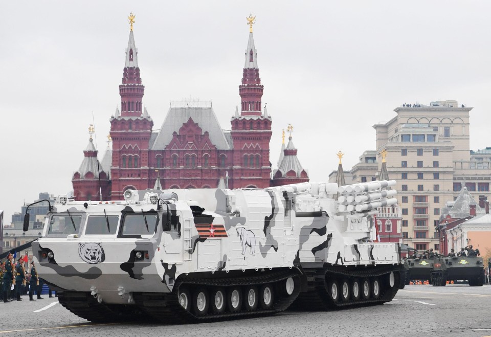 Putin’s TOR-M2 tactical surface-to-air missile systems in Arctic livery