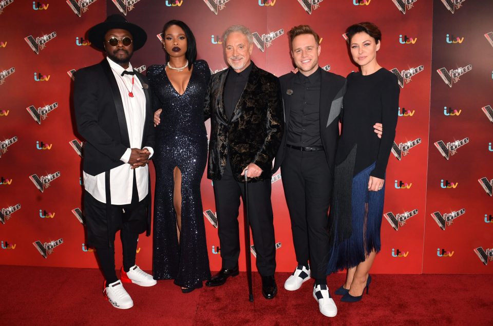  The Voice judges Will.i.am, Jennifer Hudson, Sir Tom Jones and Olly Murs pose with host Emma Willis