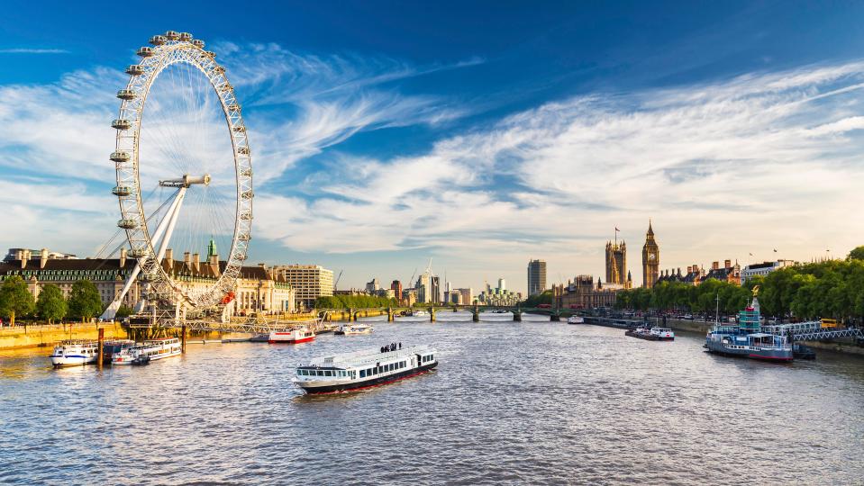  London offers a great number of attractions and most of the museums are free