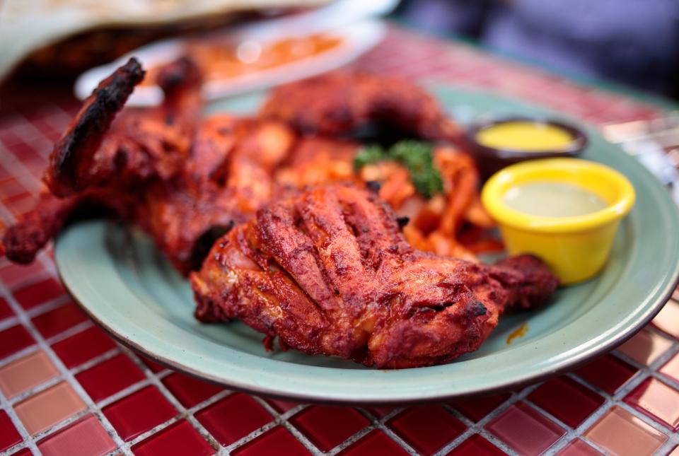  Tandoori chicken is a good option for curry lovers