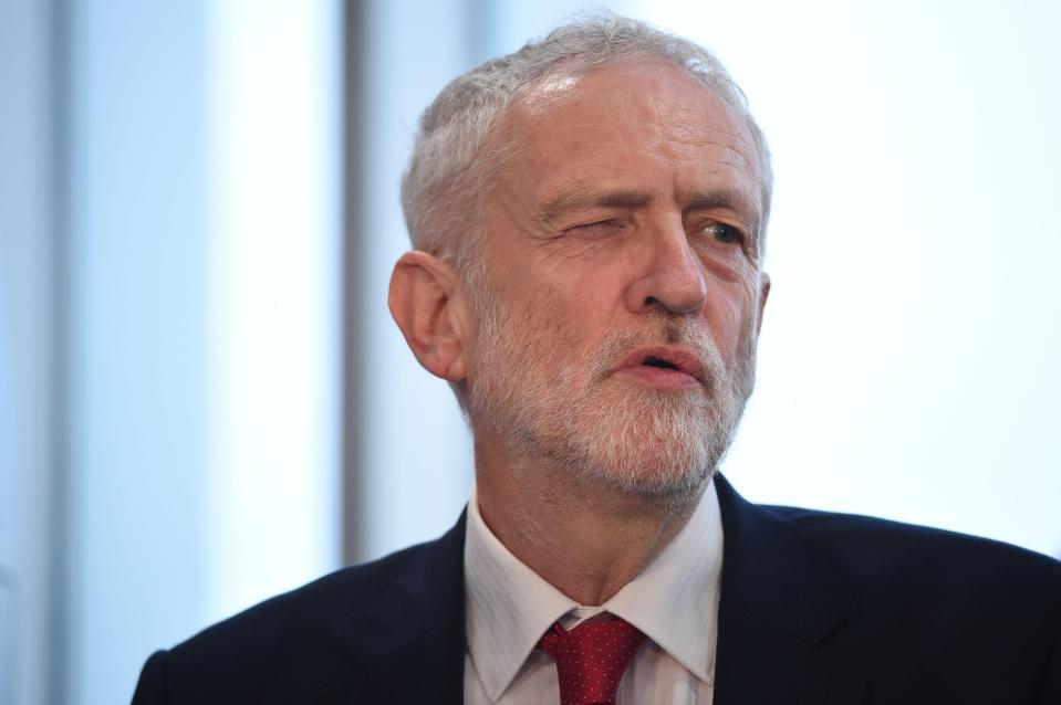  Jeremy Corbyn wants to table a no-confidence vote in the Government