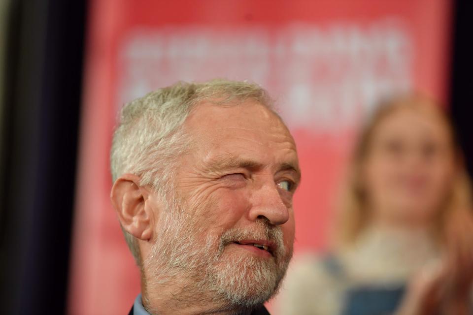  Jeremy Corbyn faces the threat of mass resignations from his cabinet