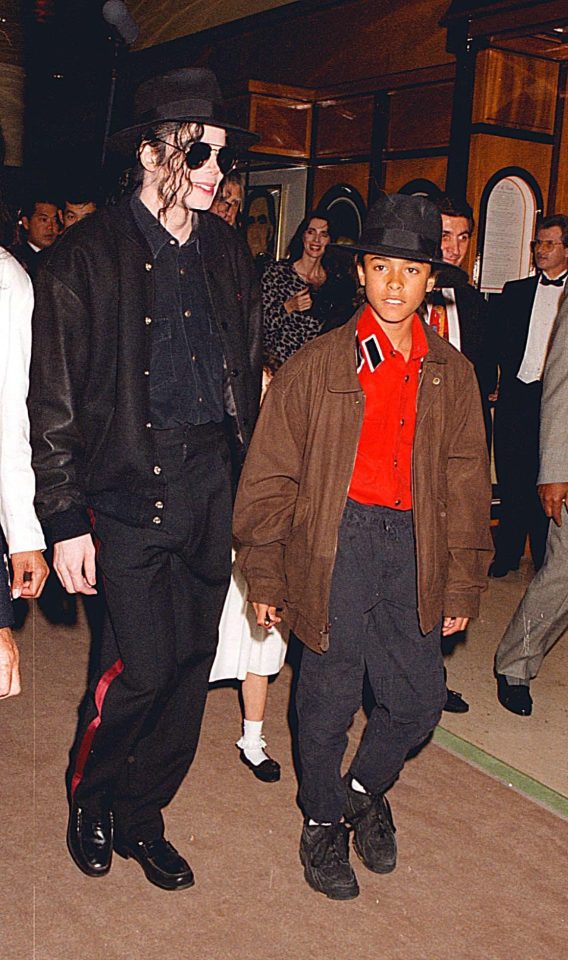  Michael Jackson with his first accuser Jordan Chandler