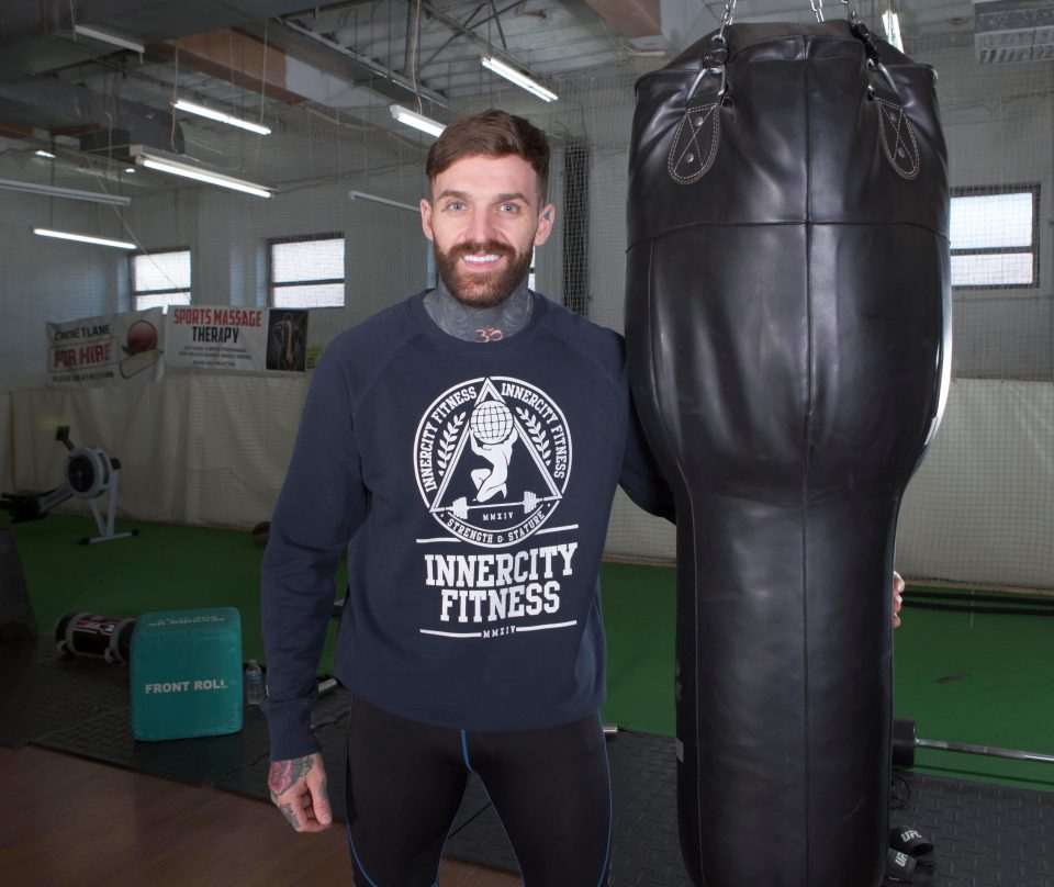  Aaron Chalmers returns to the ring after nine months out when he faces Corey Browning in February