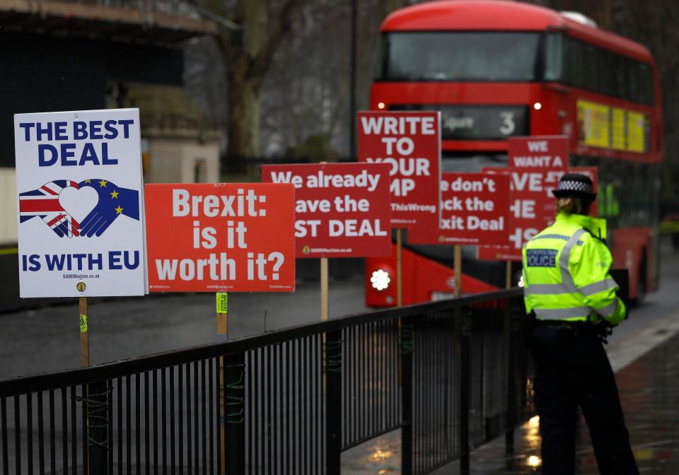  Theresa May is continuing to try and seal a Brexit deal