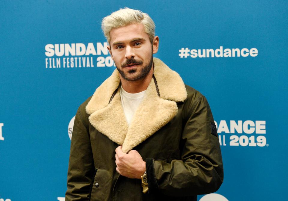  Zac Efron poses at the premiere of the film during the 2019 Sundance Film Festival on Saturday, January 26