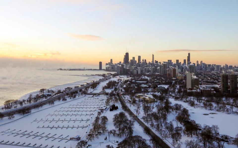  Chicago's lakefront was blanketed with ice this morning