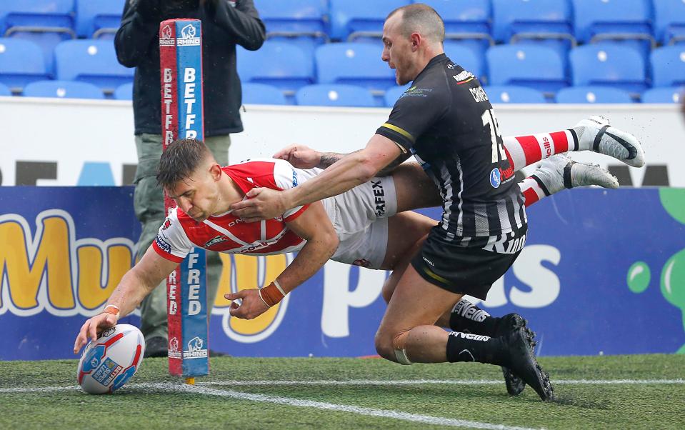  Tommy Makinson is adamant moving to the NRL is not on his agenda, even though he was trailed by Aussie media