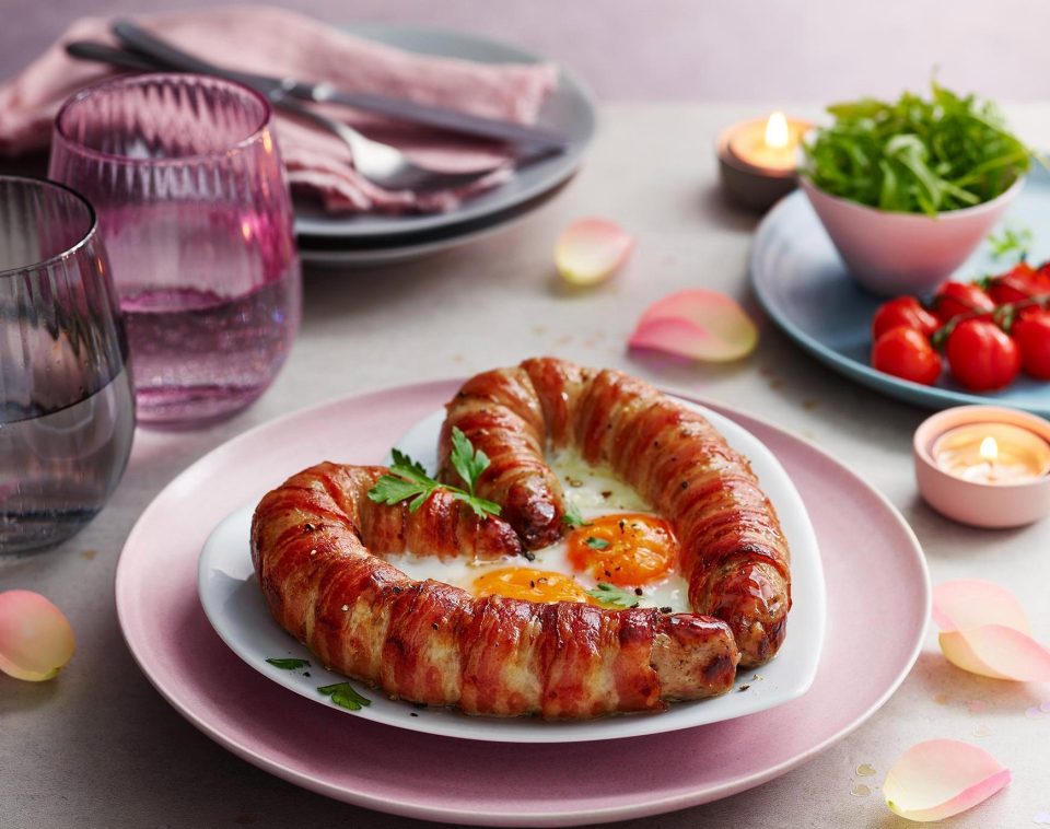  M&S is selling a heart-shaped "love sausage" (eggs not included) for Valentine's Day and shoppers are finding it hilarious