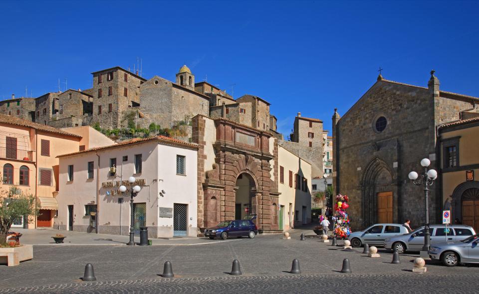 Bolsena is full of shops which specialise in local wine and food