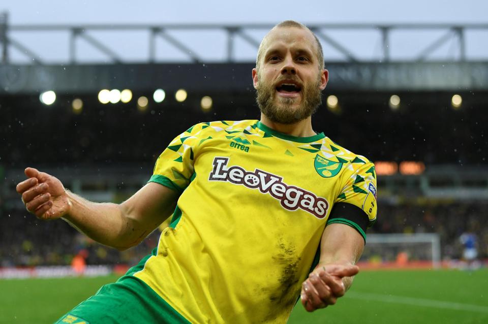  Teemu Pukki bags a double in East Anglia derby