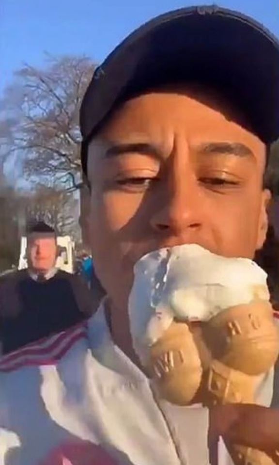  Lingard made sure to enjoy an ice cream himself after the wonderful gesture