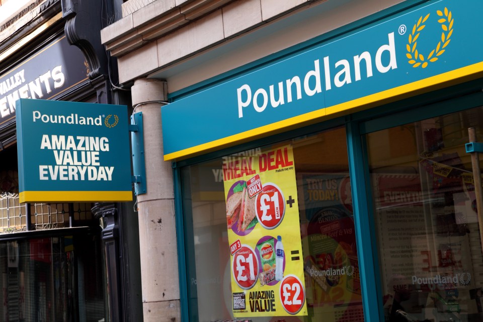  Poundland reduces item before shops even open and also later in the day at about 4pm