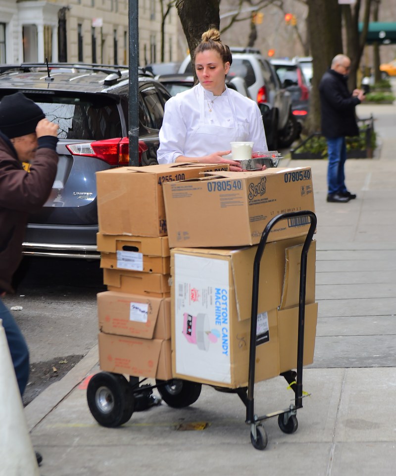  There's clearly been no expensive spared for her glamorous baby shower, held at New York's luxurious Mark Hotel