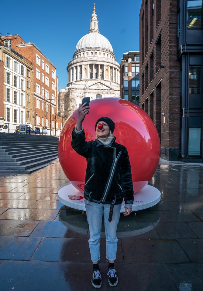  The giant noses are appearing all over the UK - here's one near St Paul's