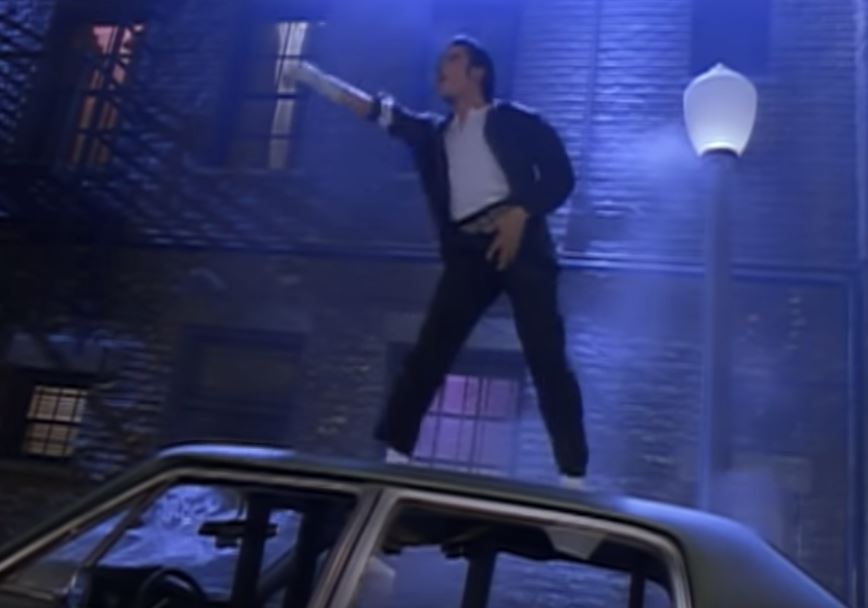 The unfounded claims also go as far as to say this scene from the Black and White music video shows Jackson distancing himself from the Illuminati 