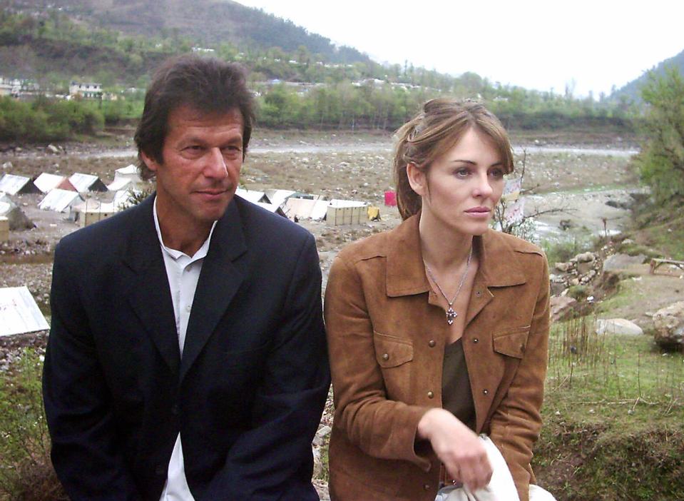  Imran Khan and Liz Hurley during their visit to the earthquake-affected area in Balakot, Pakistan in 2006