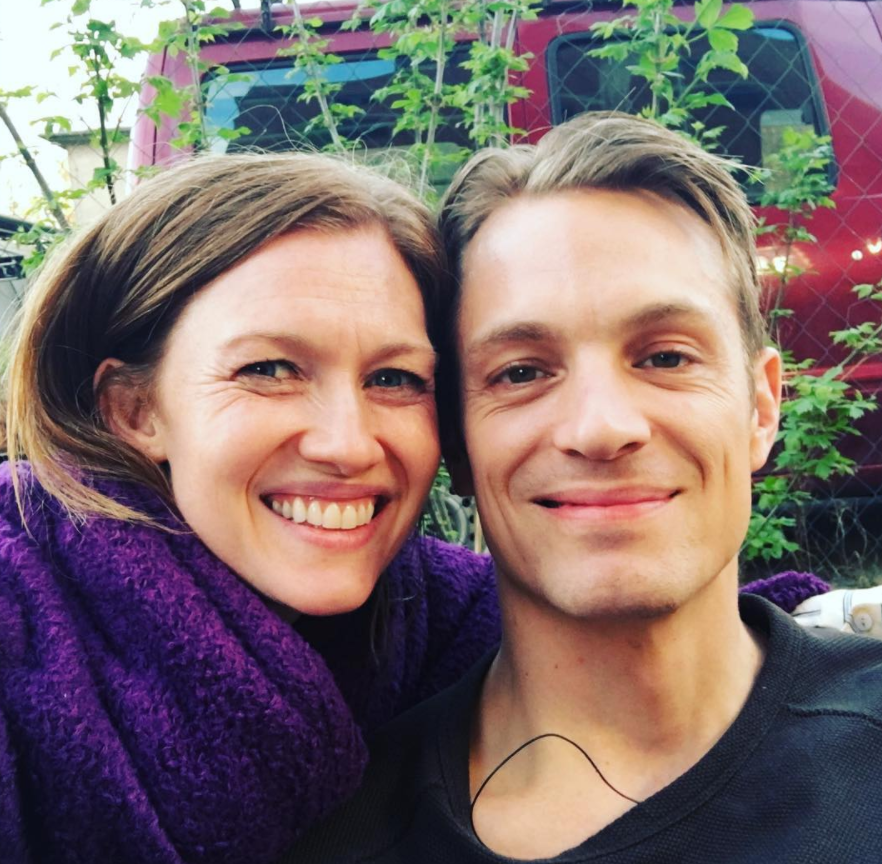  Mireille Enos, left, with Joel Kinnaman, right