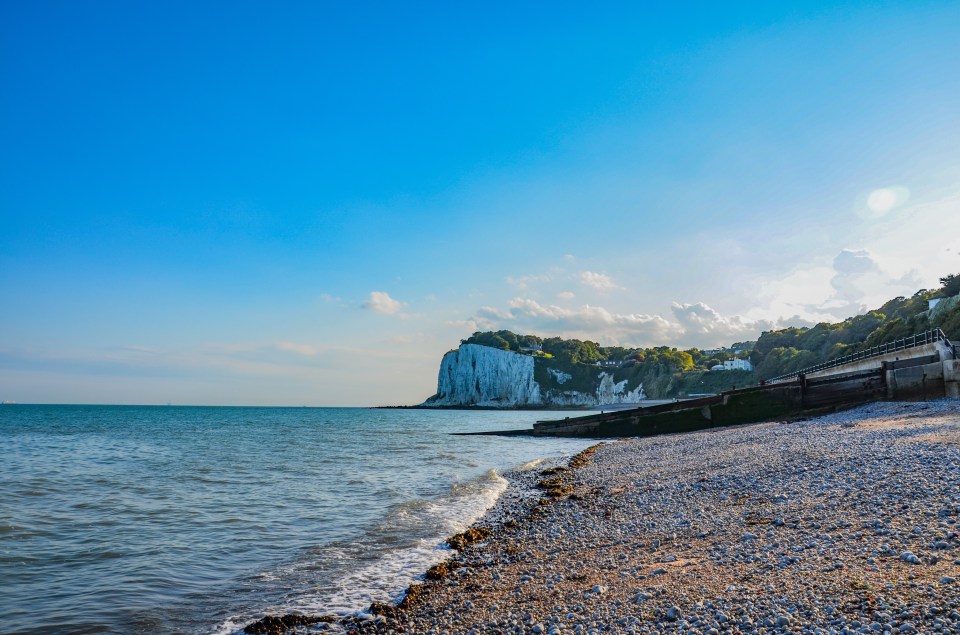  Continue along the coast for a stunning view of the famous White Cliffs of Dover