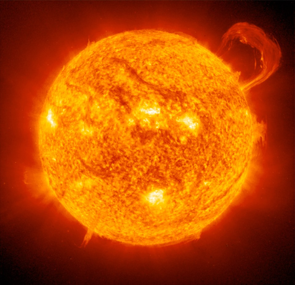 Chinese scientists are trying to create an “artificial sun” powerful enough to kickstart nuclear fusion reactions