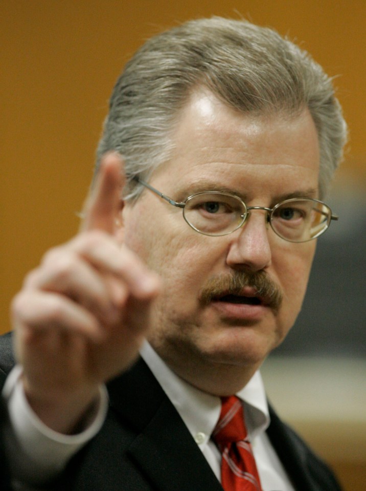  Lawyer Ken Kratz gave the media a televised press conference in 2006 about Avery and Dassey's roles in Teresa's death