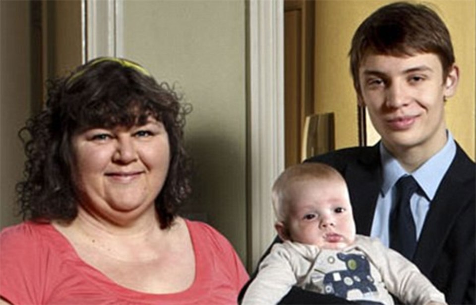  Heather's had a son George with teenager Darren,