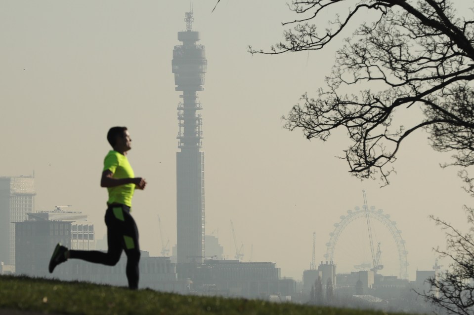 A news study shows that air pollution is a bigger killer than smoking 