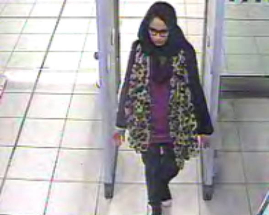  This file photo, from the Met Police, shows Shamima Begum at Gatwick Airport on February 17, 2015. She married Yago Riedijk days after the teenager arrived inside the terror group’s territory