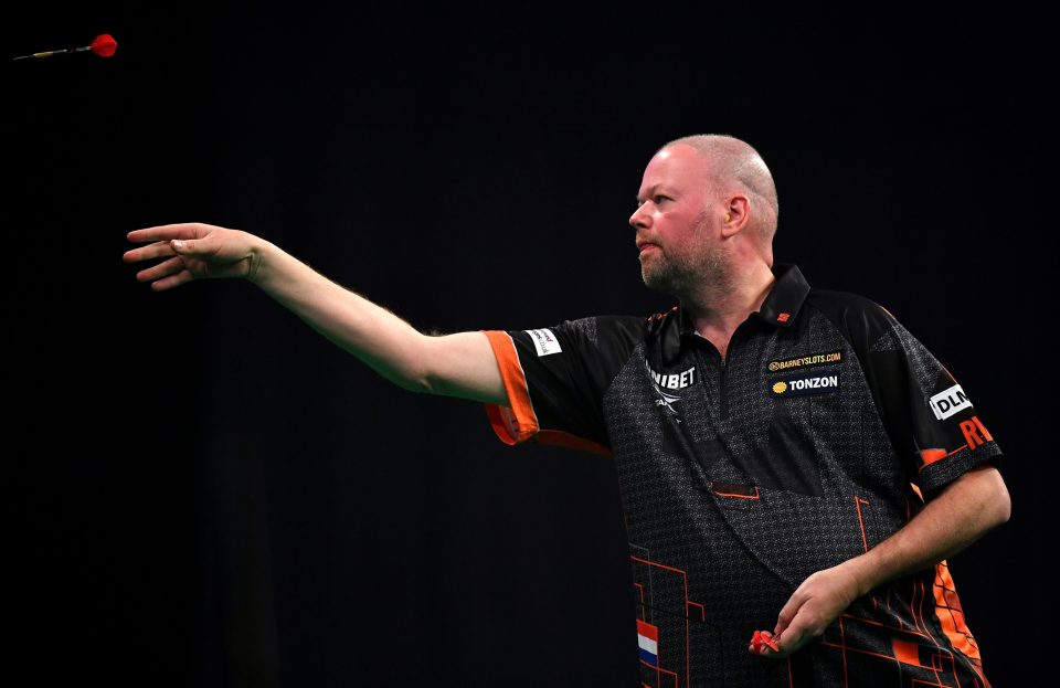  Darts icon Raymond van Barneveld's was on the brink of a divorce before he was snapped kissing a mystery blonde