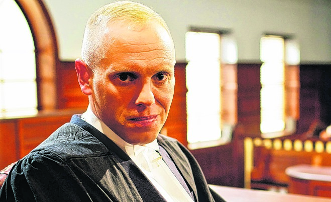  Judge Rinder helps a reader who was scammed out of £1,000 by a kitchen firm