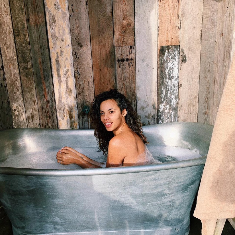  Outdoor baths appear to be the trendiest way to get clean as Rochelle Humes demonstrates