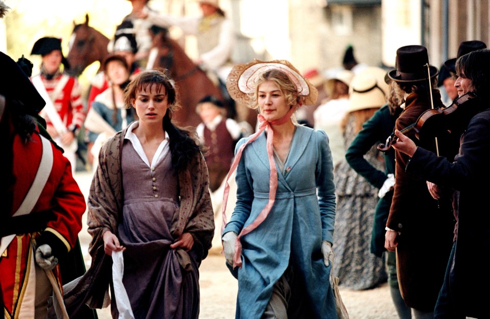 Keira Knightly and Rosamund Pike stroll around the hold town square in 1994's Pride and Prejudice