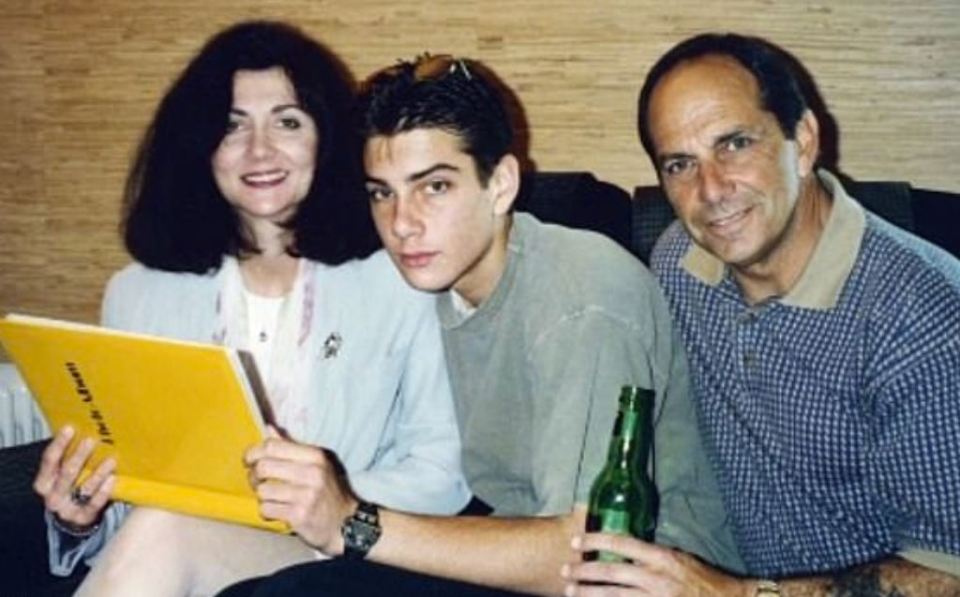  James Surechuck (middle) with his mother Stephanie and his father James Snr