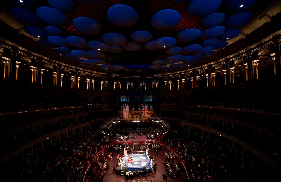  5,200 people can fit into the Royal Albert Hall at capacity