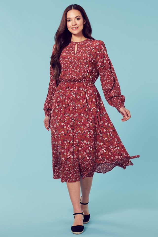  A flowy floral-print red dress from M&S with black wedges would have saved Meghan over £1,600