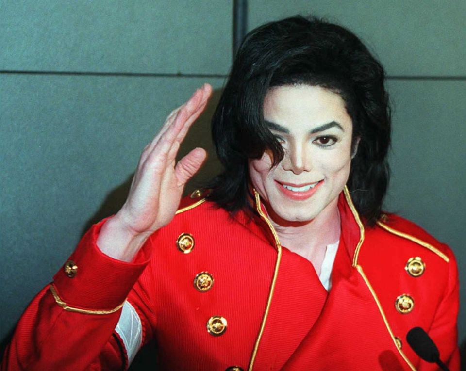  Michael Jackson has been accused of molesting young boys at his Neverland ranch