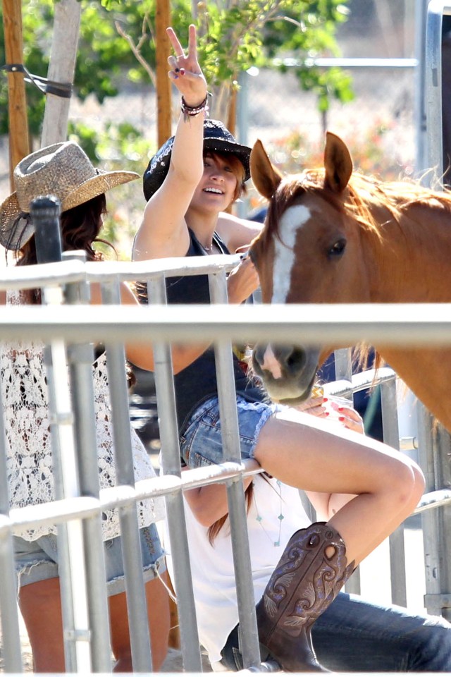  Paris Jackson enjoys spending time with horses 