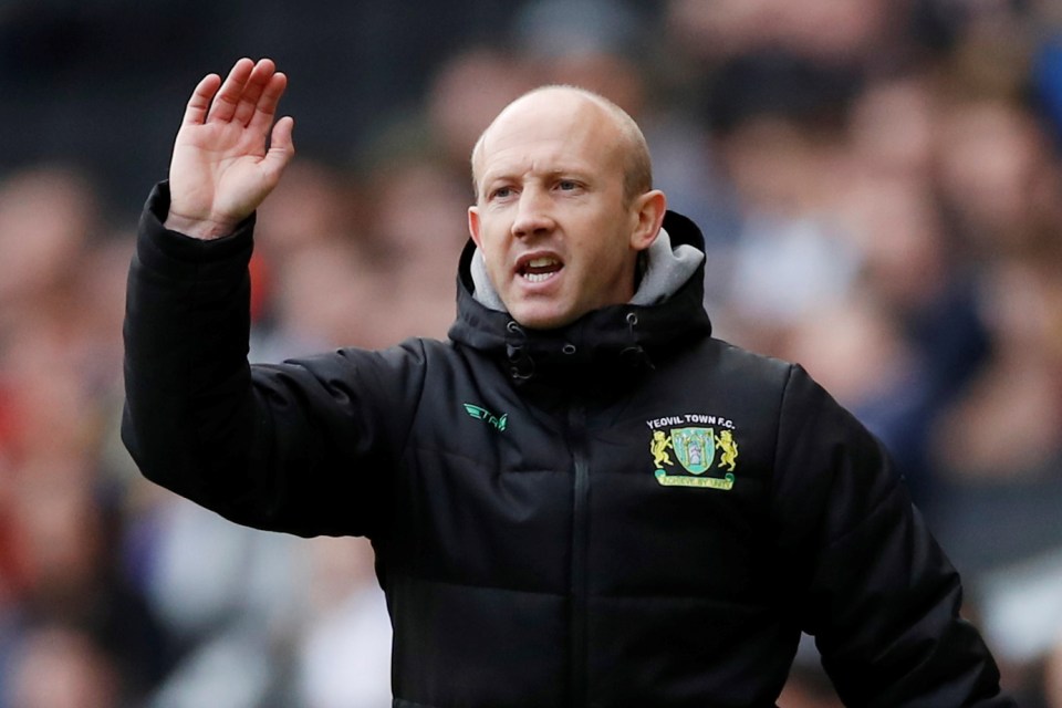  Yeovil Town have sacked their coach Darren Way