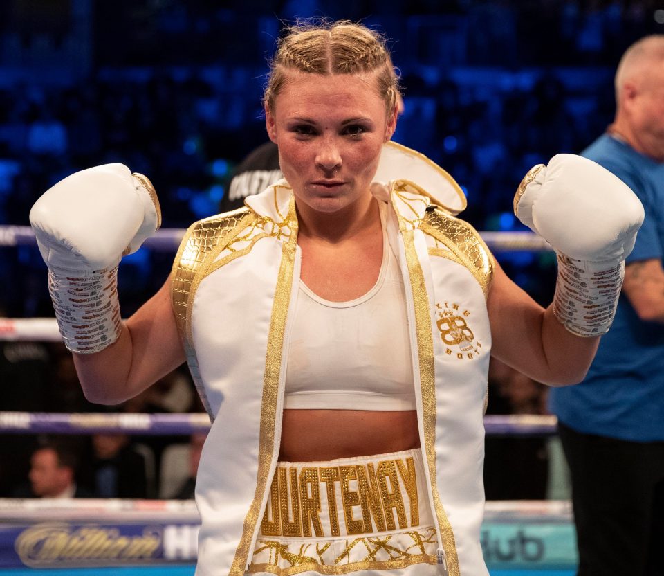  Bantamweight Shannon Courtenay impressed against Cristina Busuioc