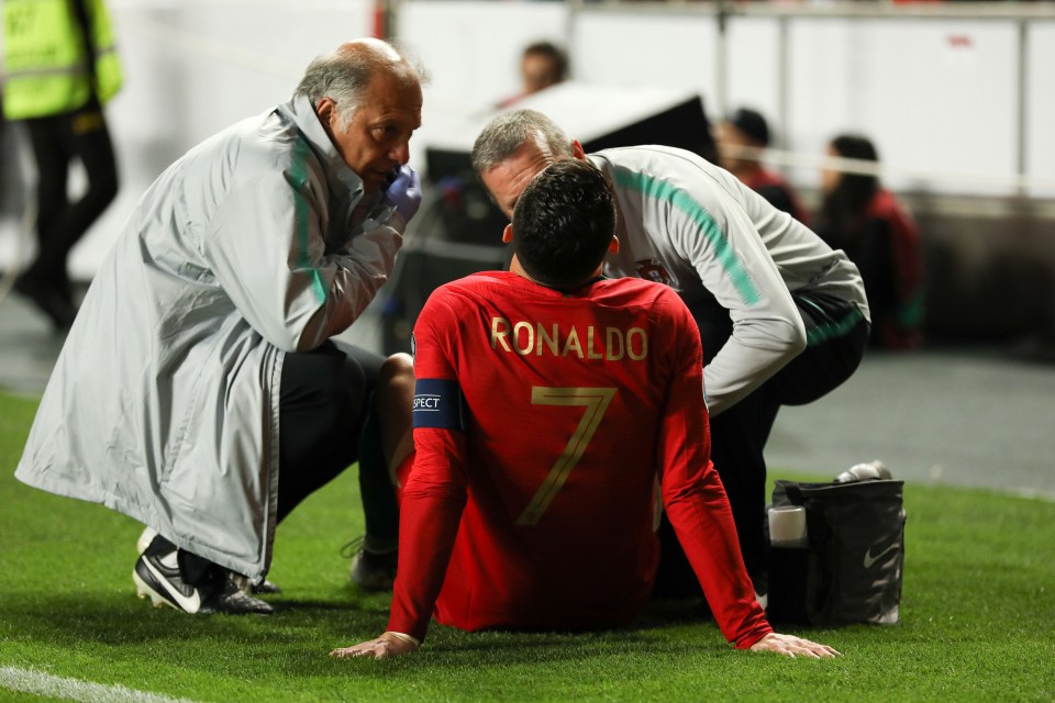  Cristiano Ronaldo appeared to pull his hamstring when he chased a lose ball