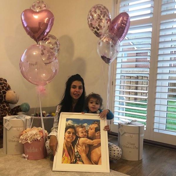  Cara Delahoyde says she's 'feeling very loved' as she spends the day with her son Freddie