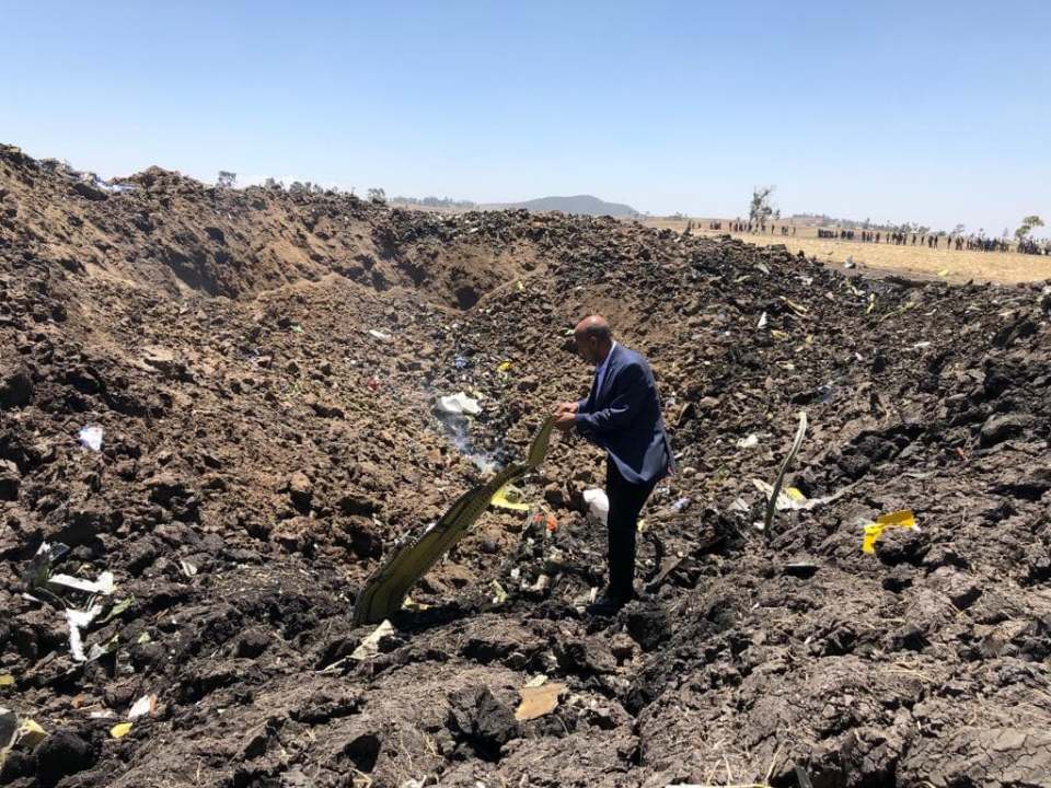  Ethiopian Airlines released a picture of its CEO at the site of the crash