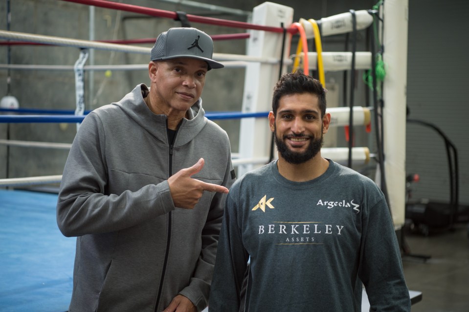 Amir Khan will have Virgil Hunter in his corner for the showdown on April 20